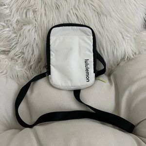 Lululemon Phone bag
